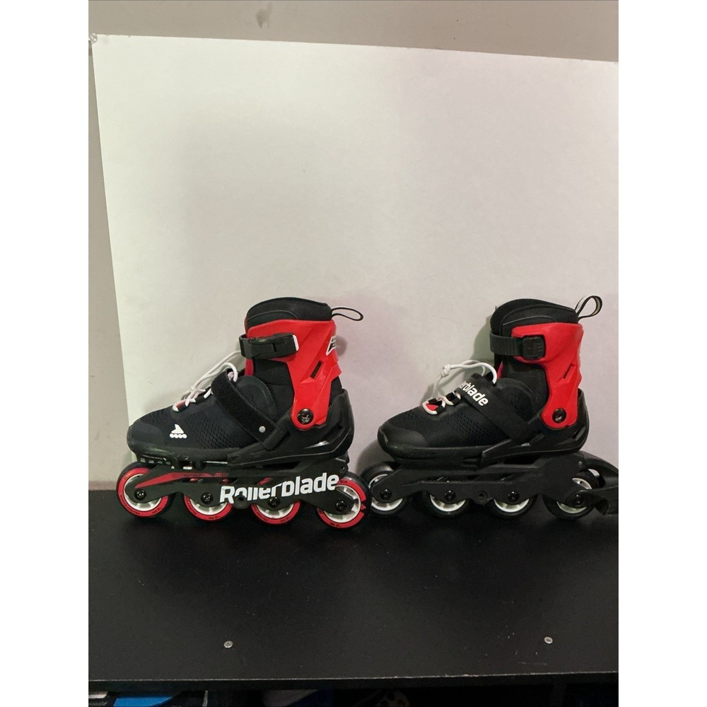 RollerBlade MacroBlade Adjustable Inline Skates Size 2-5 Youth Junior